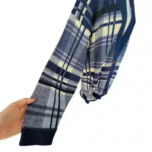 J.J. Browne Cardigan Sweater / Oversized, Blue Plaid/ Large Buttons / Size M - Picture 4 of 7